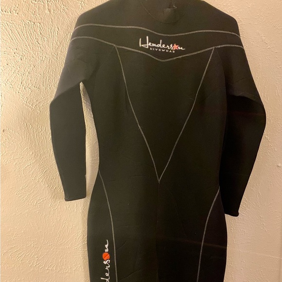 Make an offer!! Women’s wetsuit size 10 - Picture 2 of 6